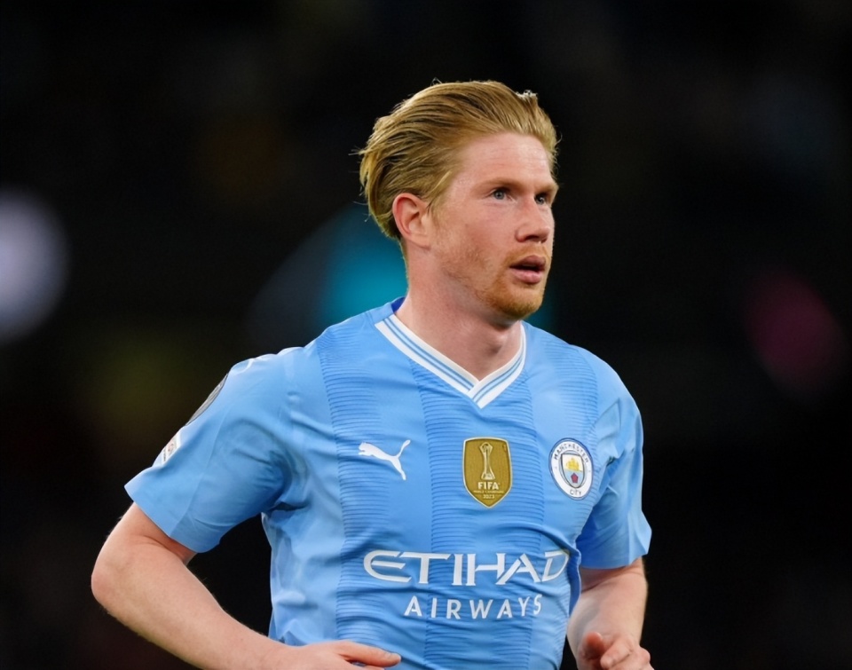 荣耀加身！大连可为夺季军直通中乙，教练球员揽获多个奖项